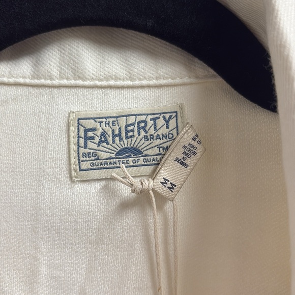 Faherty Stretch Terry Trucker Jacket Egret Cream Size Medium NWT - Picture 5 of 7